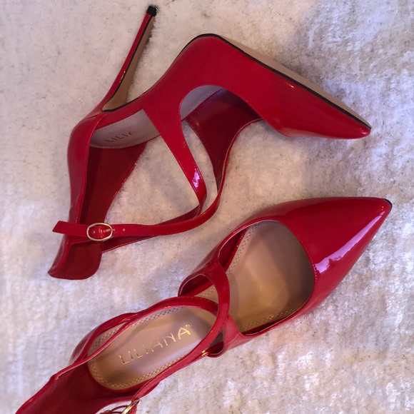 Liliana Red Pointed Toe Stiletto - Picture 2 of 8